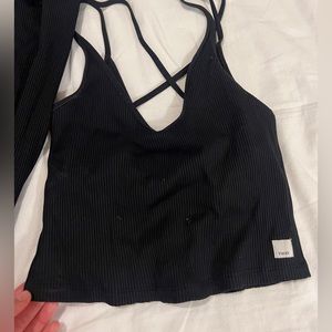 Vuori sports bra